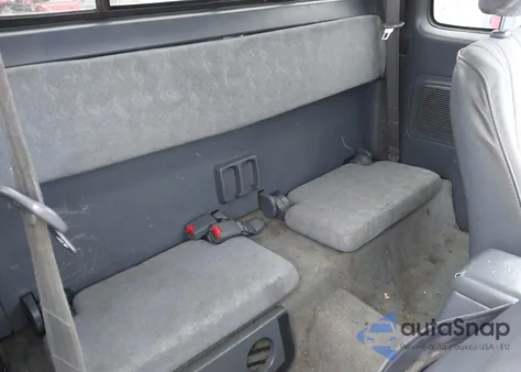 2000 Toyota Tacoma Prerunner from USA, damaged, VIN 4TASM92N9YZ632105